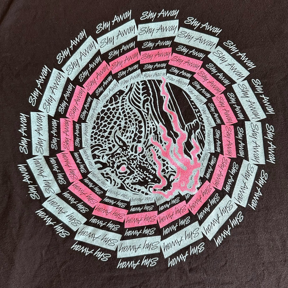 Twenty One Pilots Shy Away Vertigo Black Tshirt in size small